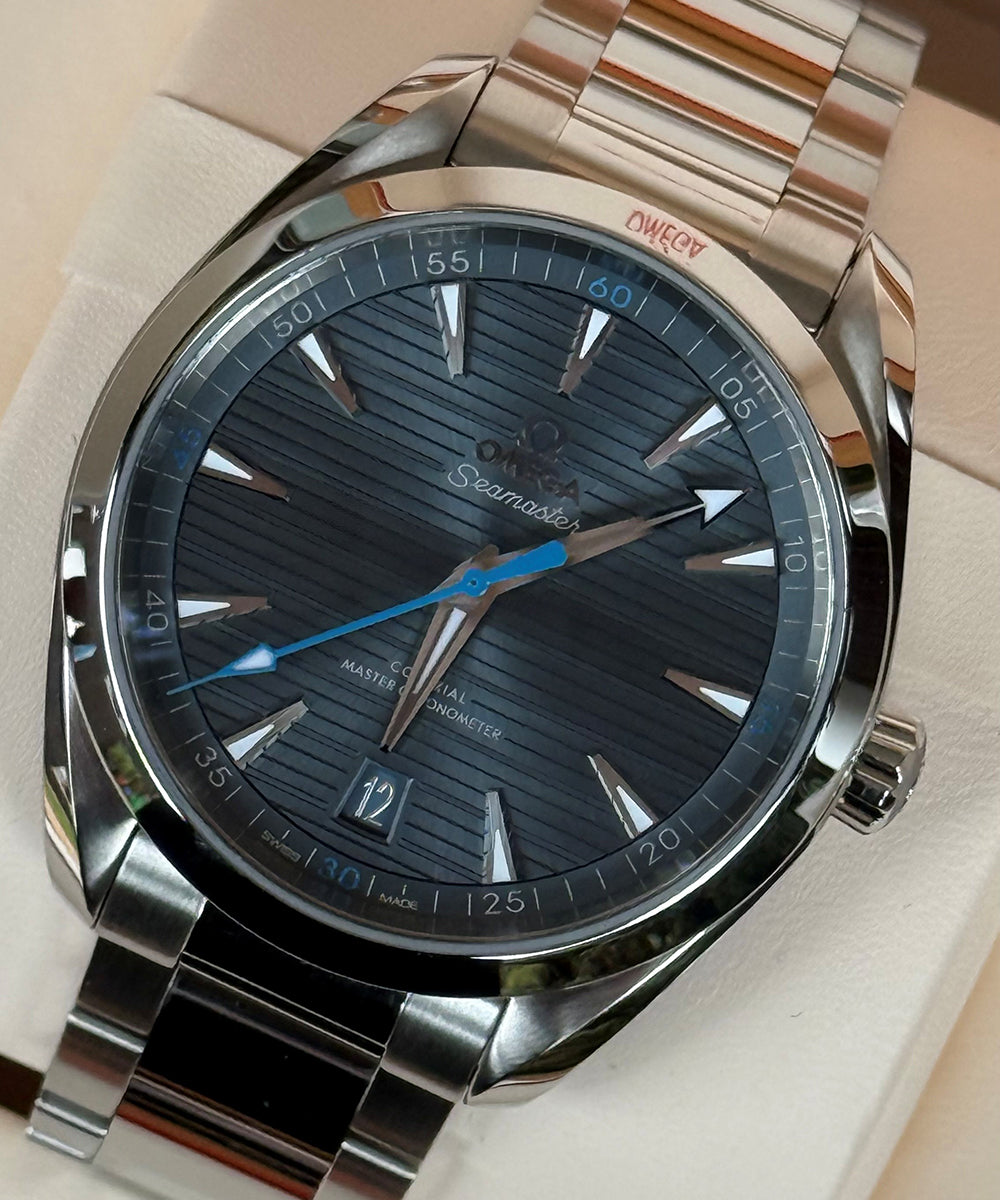 Omega Seamaster Aqua Terra Like new - Full Set 2017