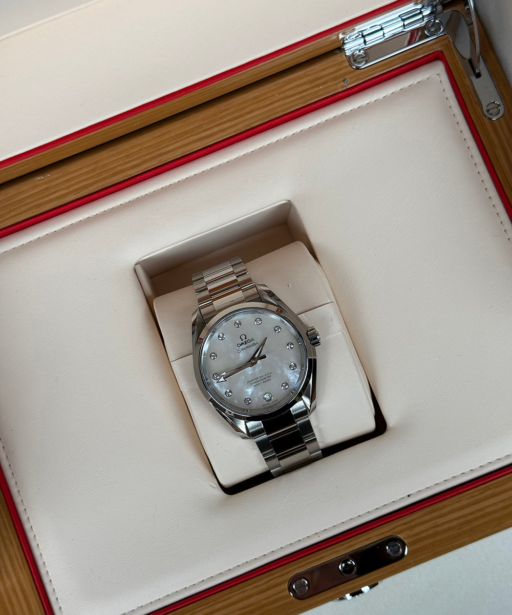 Omega Seamaster Aqua Terra Silver Dial Full Set - Top Condition Like new! - Perlmutt MOP