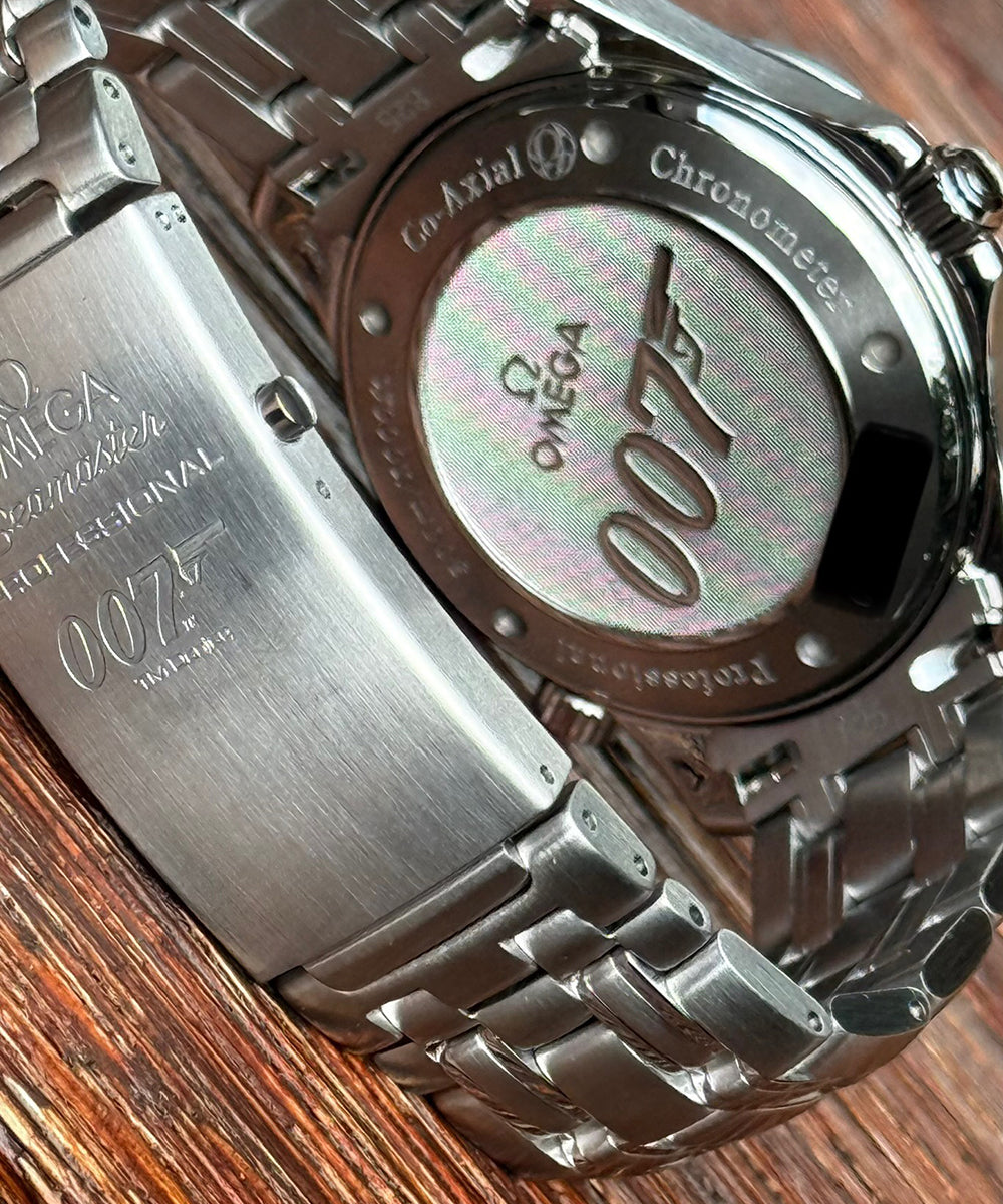 Omega Seamaster - 2226.80 (Casino Royale) - 007 Super excellent condition serviced