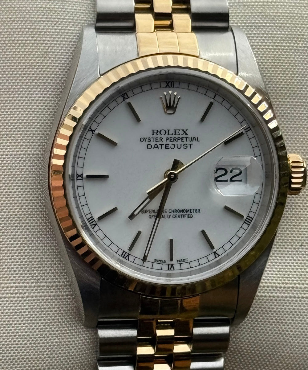 Rolex Datejust 36 - 16233 - Top Condition no stretch white dial