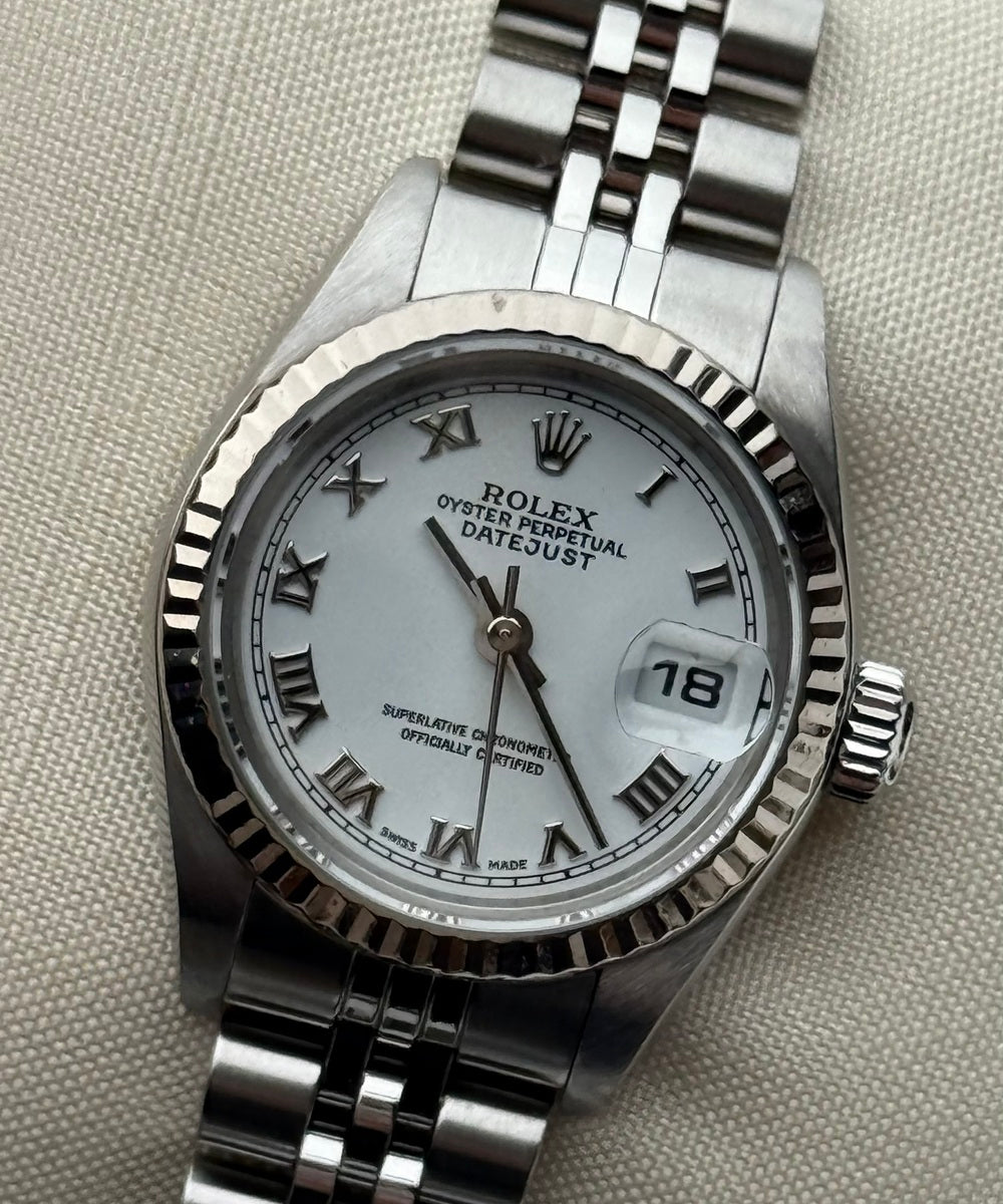 Rolex Lady-Datejust 79174 - Top Condition white dial no holes