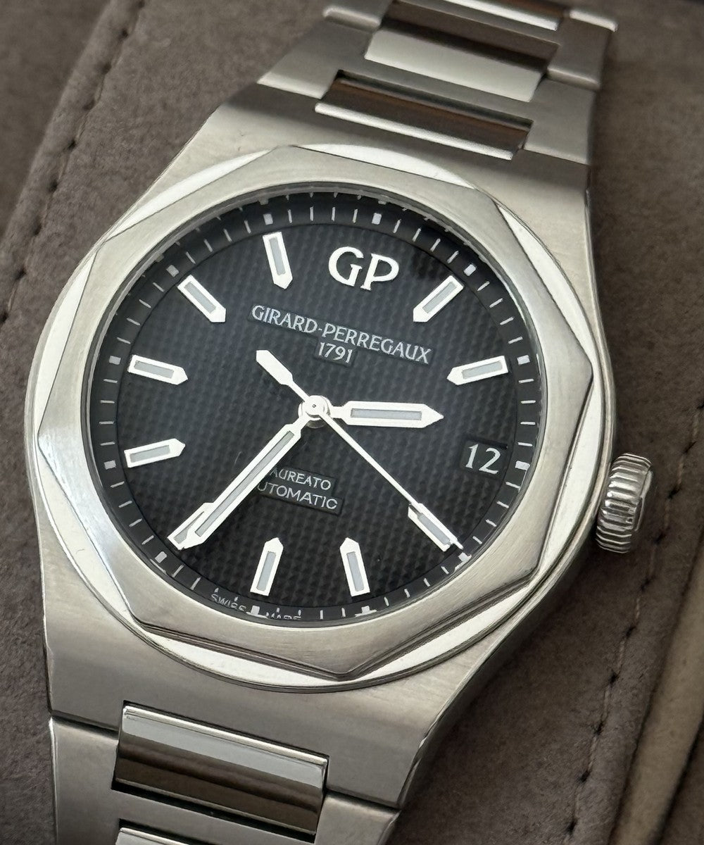 Girard Perregaux Laureato - 81010-11-634-11A - 42 mm - Schwarz