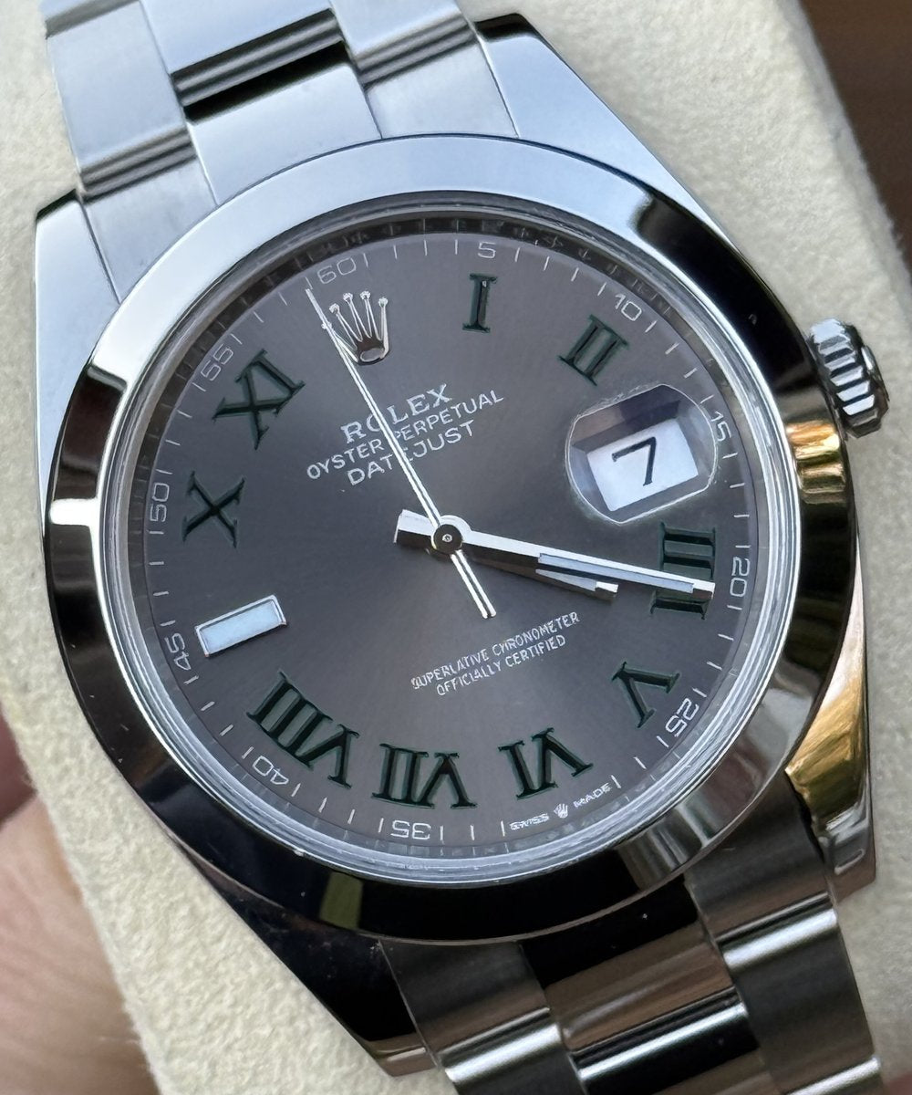 Rolex Datejust 41 126300 (Datejust glatte Lünette) - Excellent condition Fullset 2023