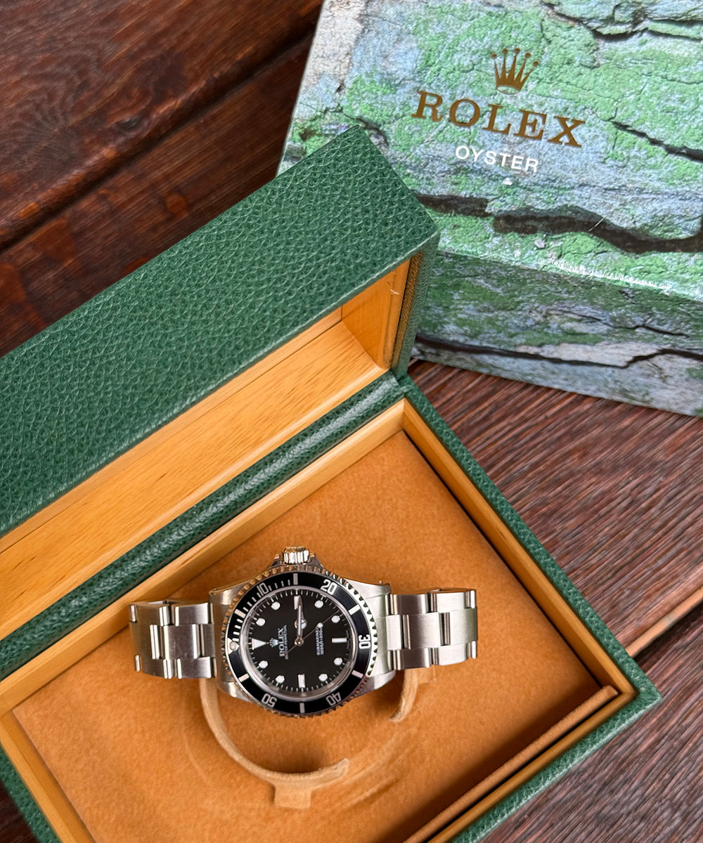Rolex - Submariner (No Date) - 14060M - 40 mm - serviced by Rolex 2023
