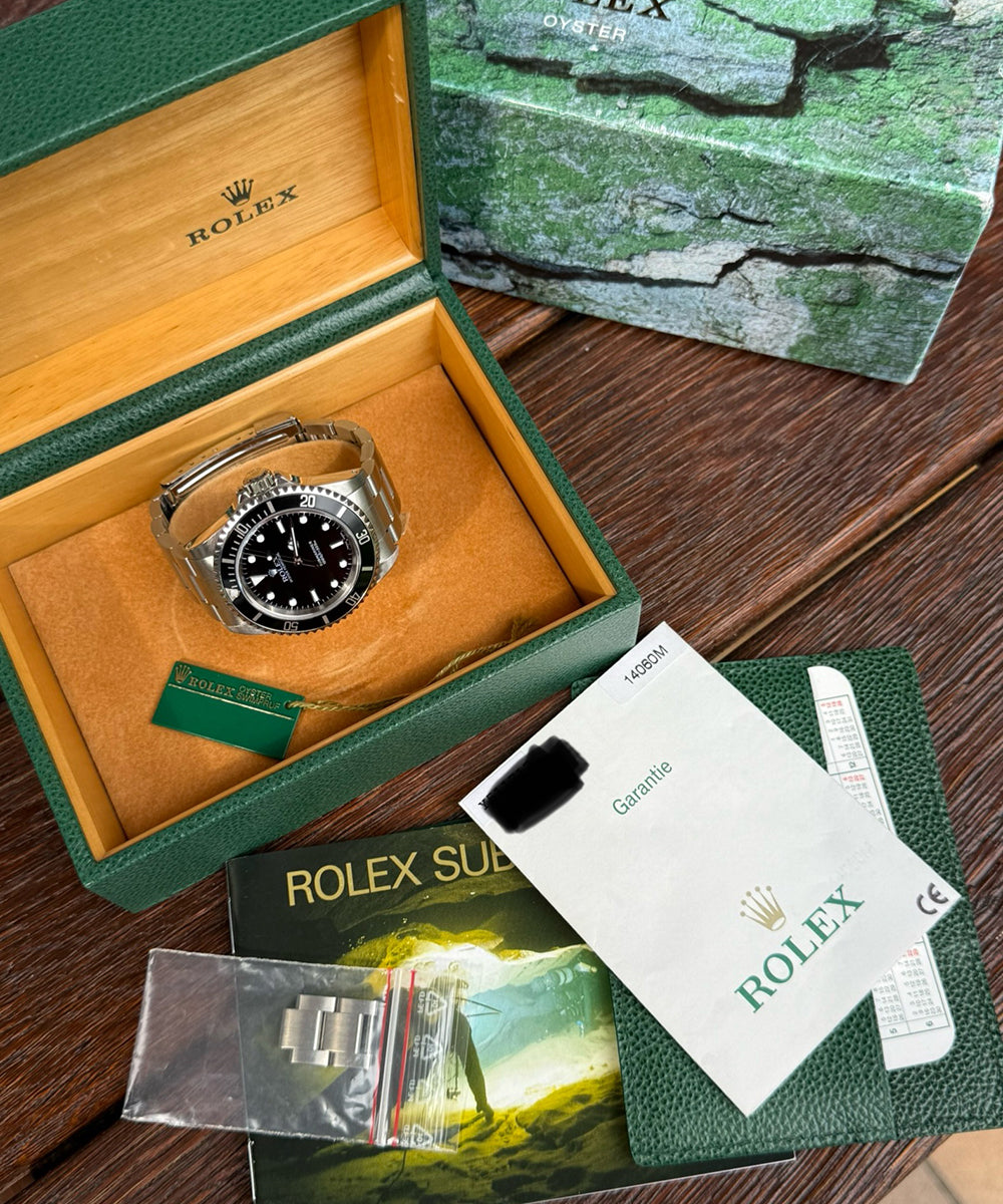 Rolex - Submariner (No Date) - 14060M - 40 mm - serviced by Rolex 2023