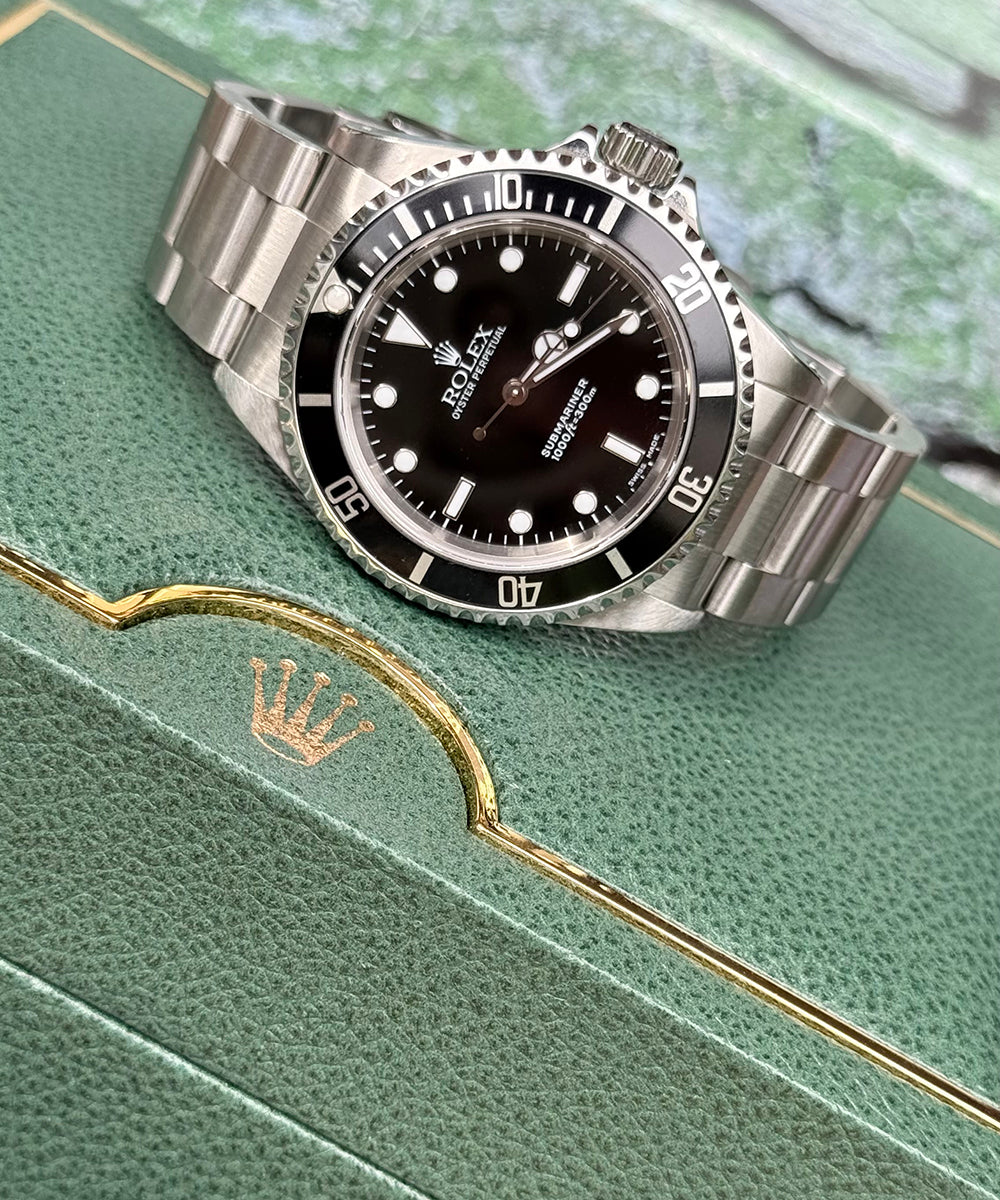 Rolex - Submariner (No Date) - 14060M - 40 mm - serviced by Rolex 2023