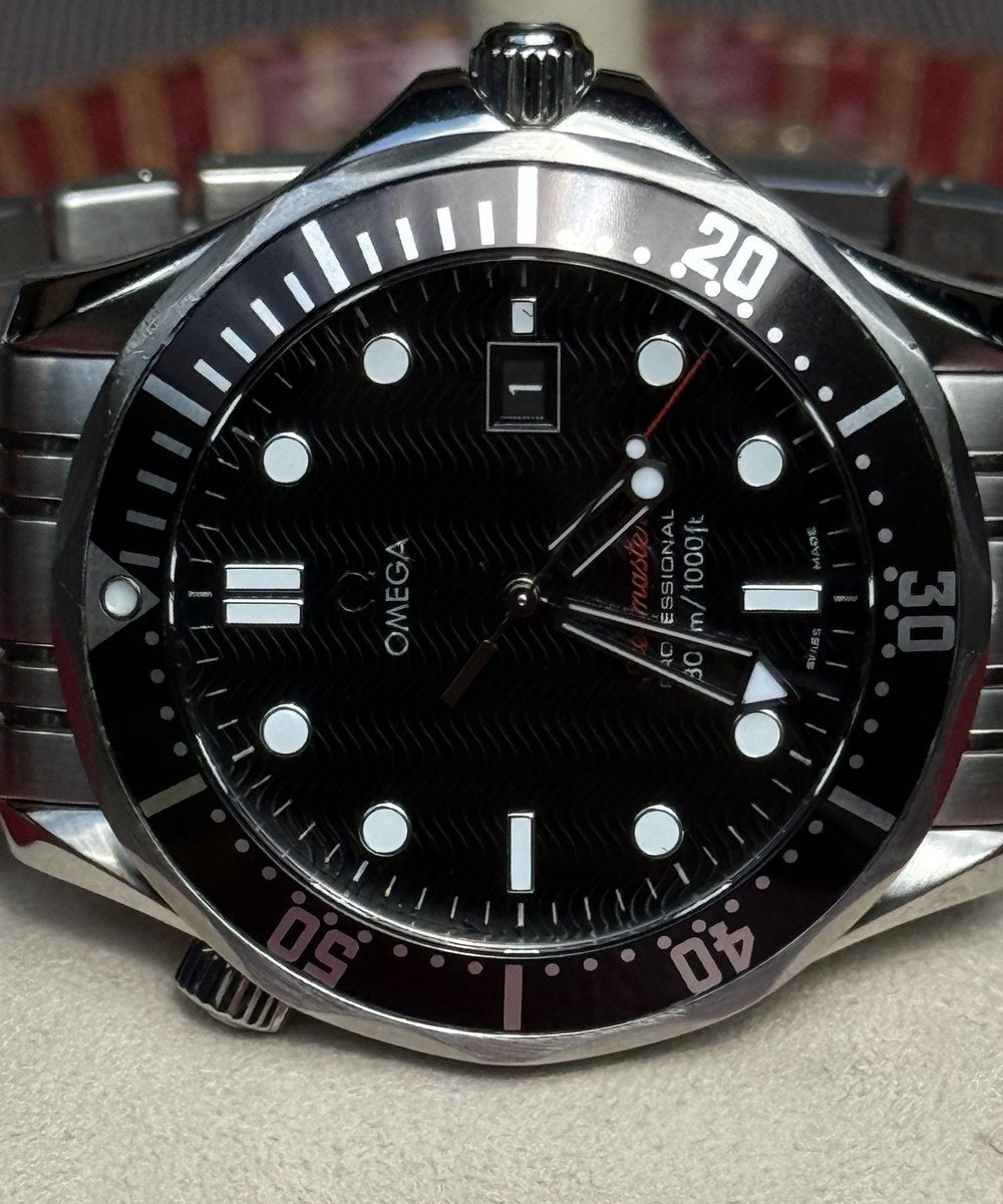 Omega Seamaster Diver 300 M - 212.30.41 - Professional Quartz Top Condition 41mm