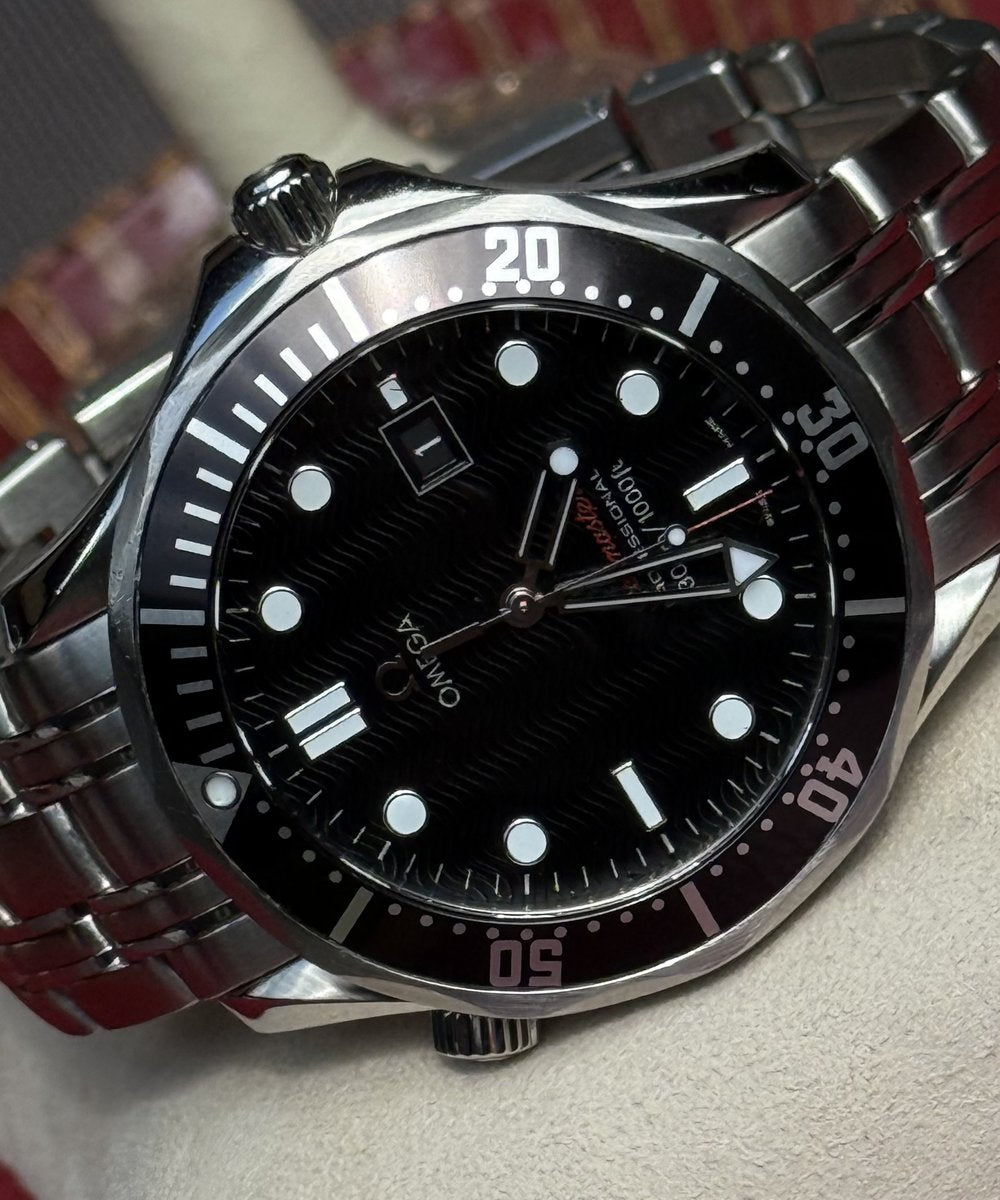 Omega Seamaster Diver 300 M - 212.30.41 - Professional Quartz Top Condition 41mm