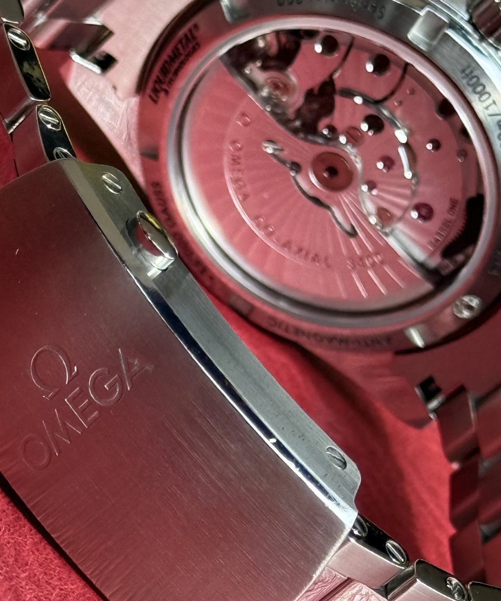 Omega Seamaster 300 - 41 mm - 233.30.41.21.01.001