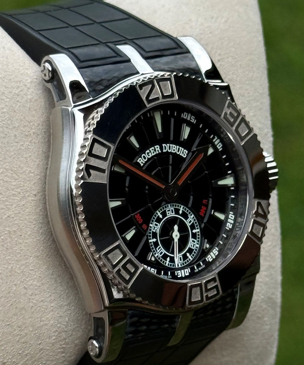 Roger Dubuis Easy Diver - SE40 - 40 mm - Schwarz