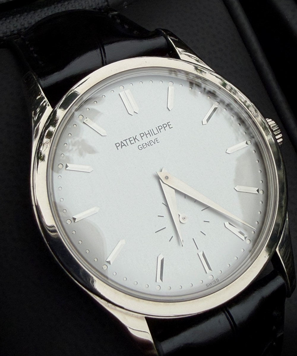 Patek Philippe Calatrava - 5196G-001 - 37 mm - Silber