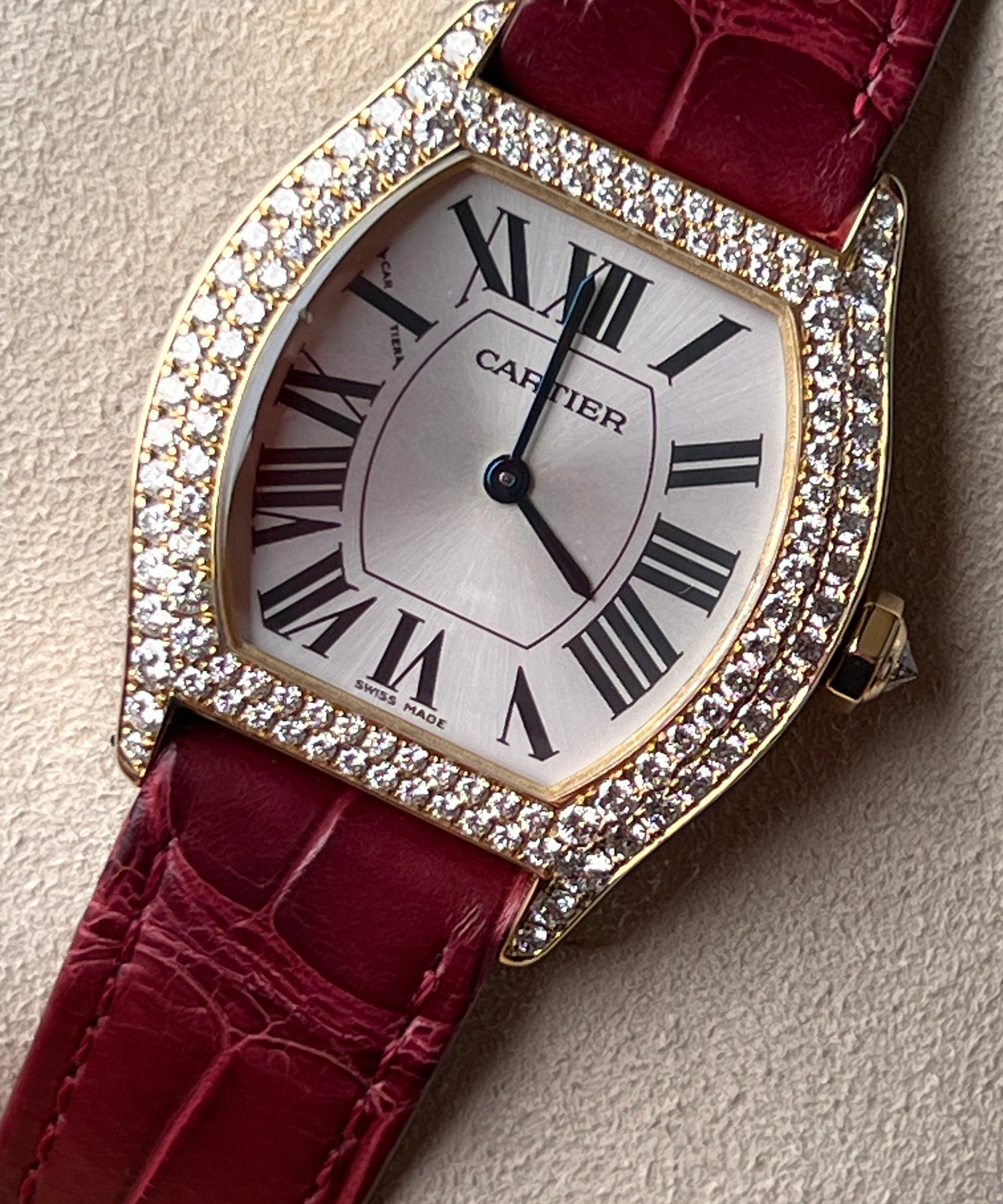 Cartier Tortue - Lady Model - 2643 - 28 x 34 mm - manual - excellent condition