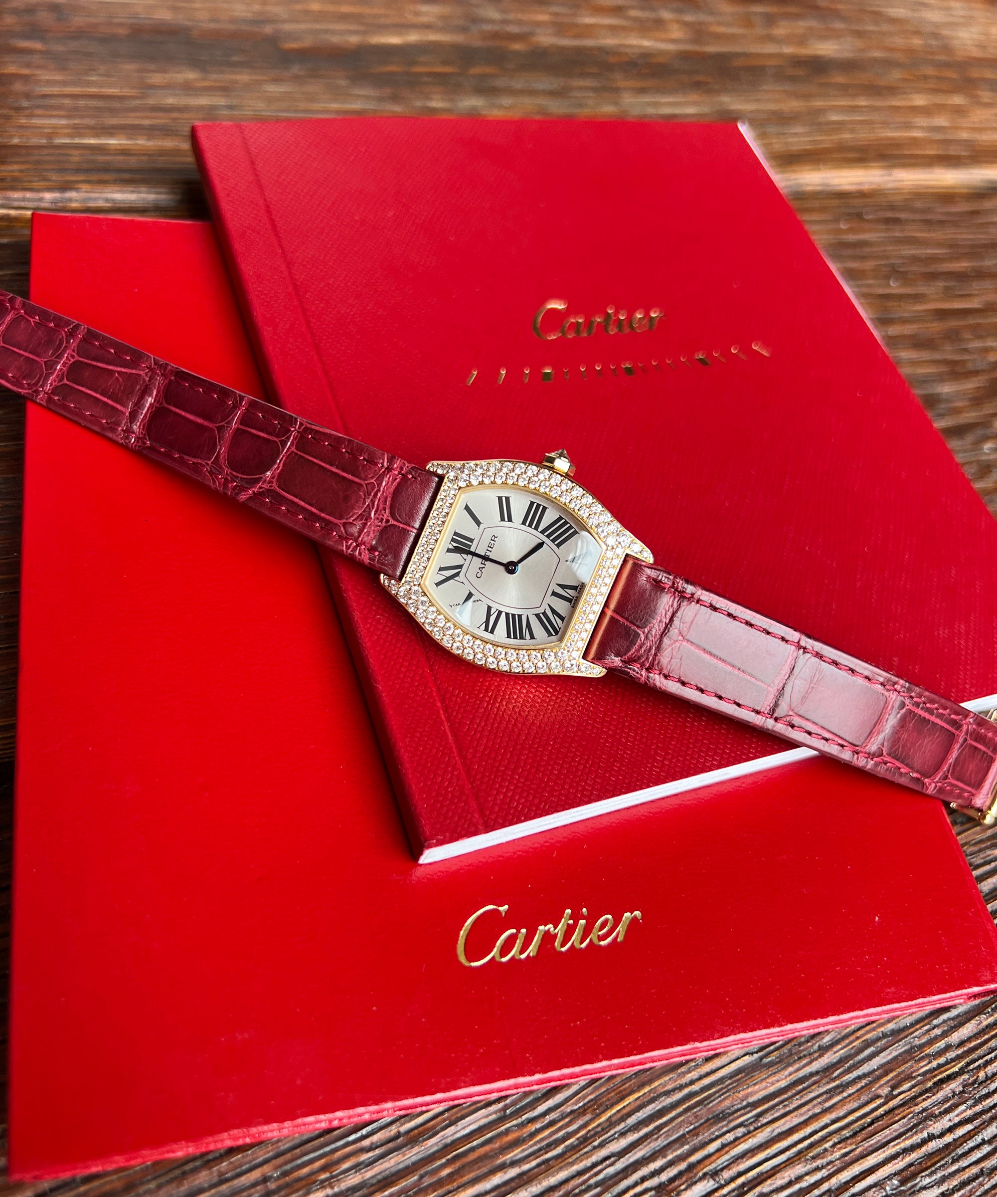 Cartier Tortue - Lady Model - 2643 - 28 x 34 mm - manual - excellent condition