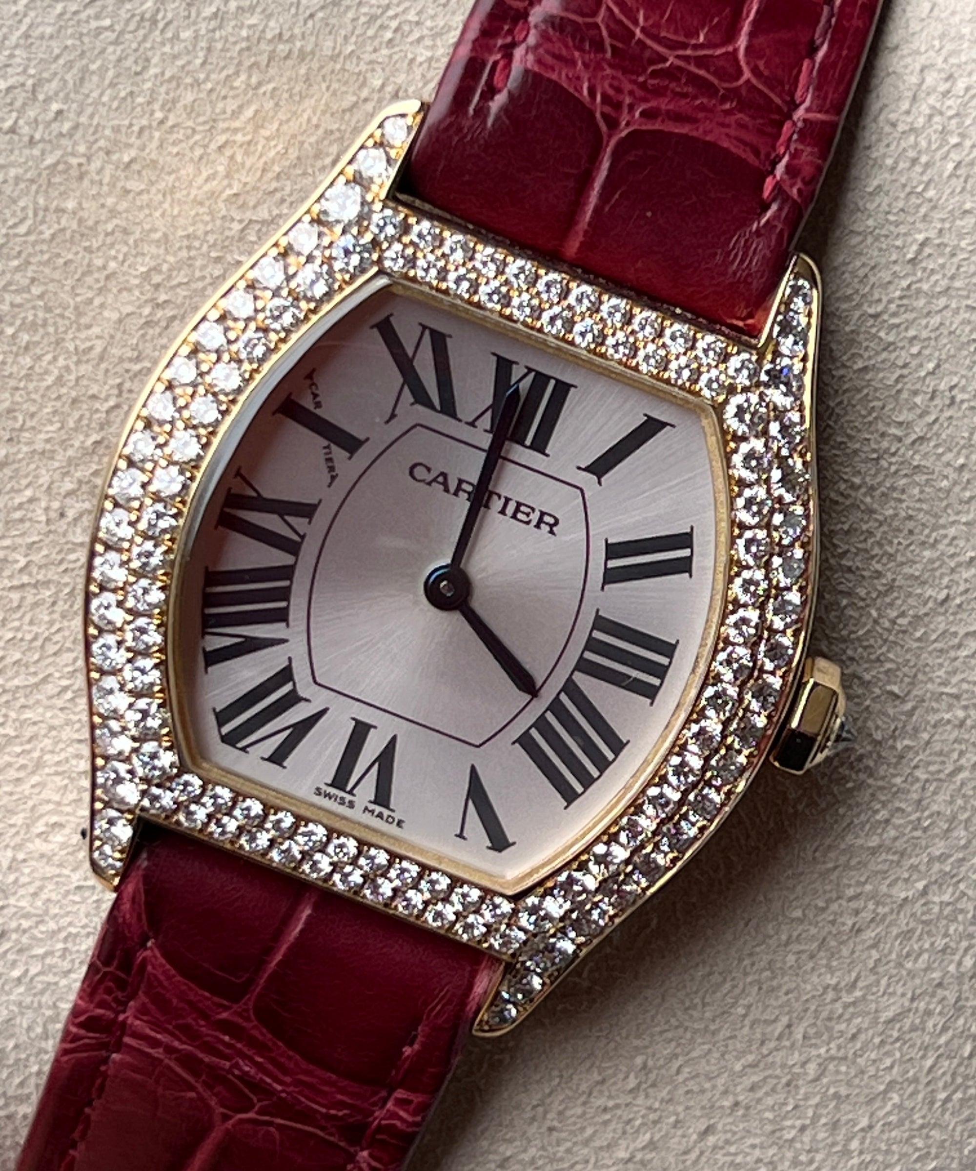 Cartier Tortue - Lady Model - 2643 - 28 x 34 mm - manual - excellent condition
