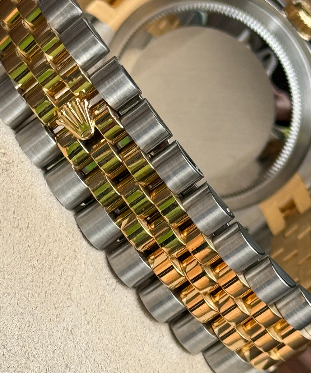 Rolex - Datejust 36 - 116233 - 36 mm - diamond dial jubilee dial