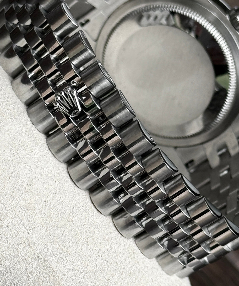 Rolex - Datejust 36 - 116234 - 36 mm - black diamond dial