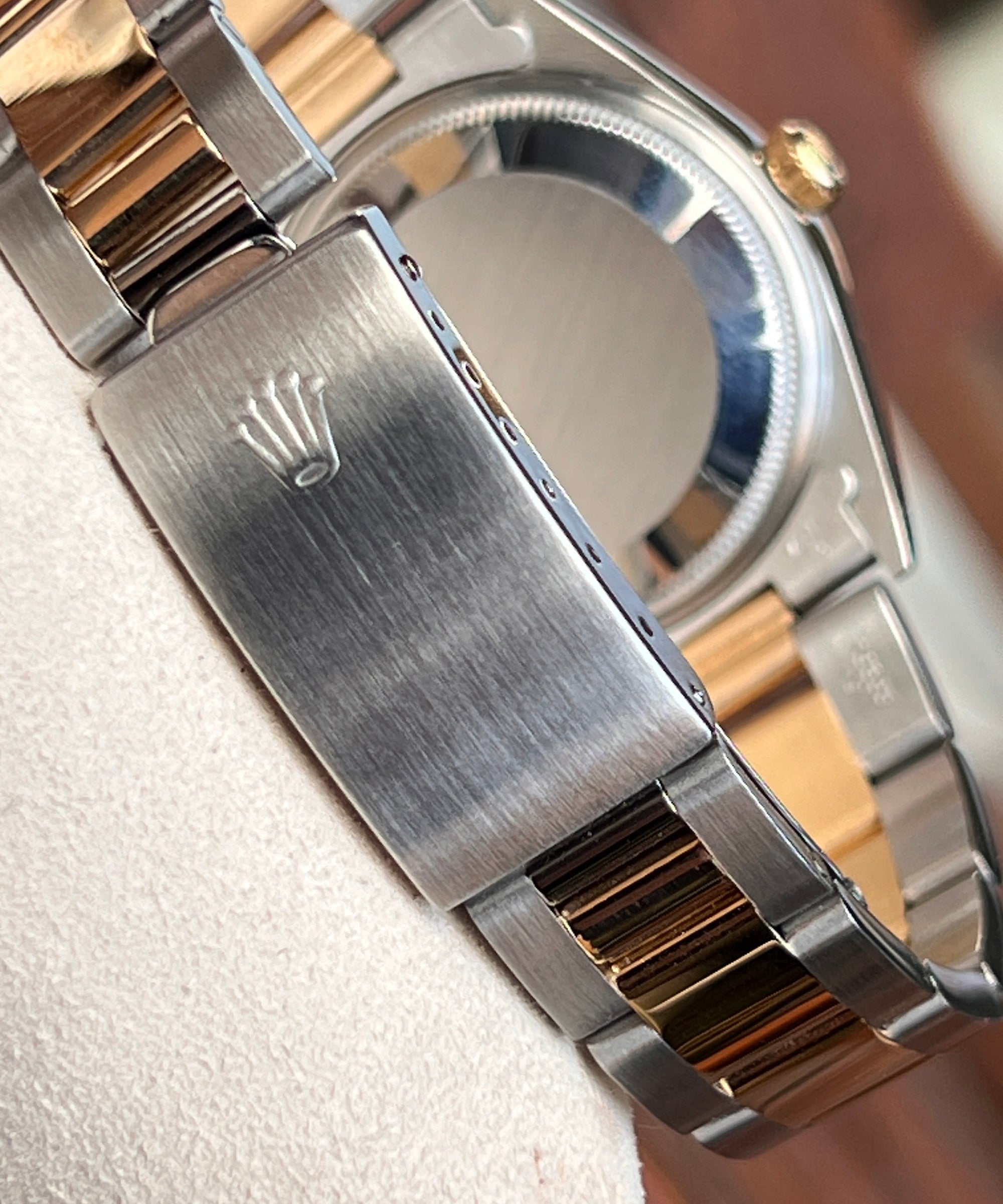 Rolex - Oyster Perpetual Date - 115233 - 34 mm
