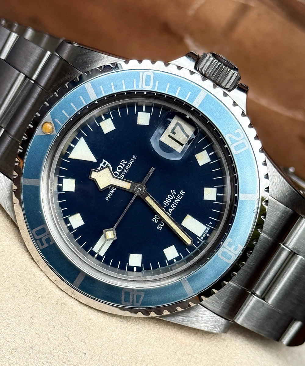 Tudor - Submariner - 9411/0 (Snowflake) - 40 x 47 mm - Snowflake faded