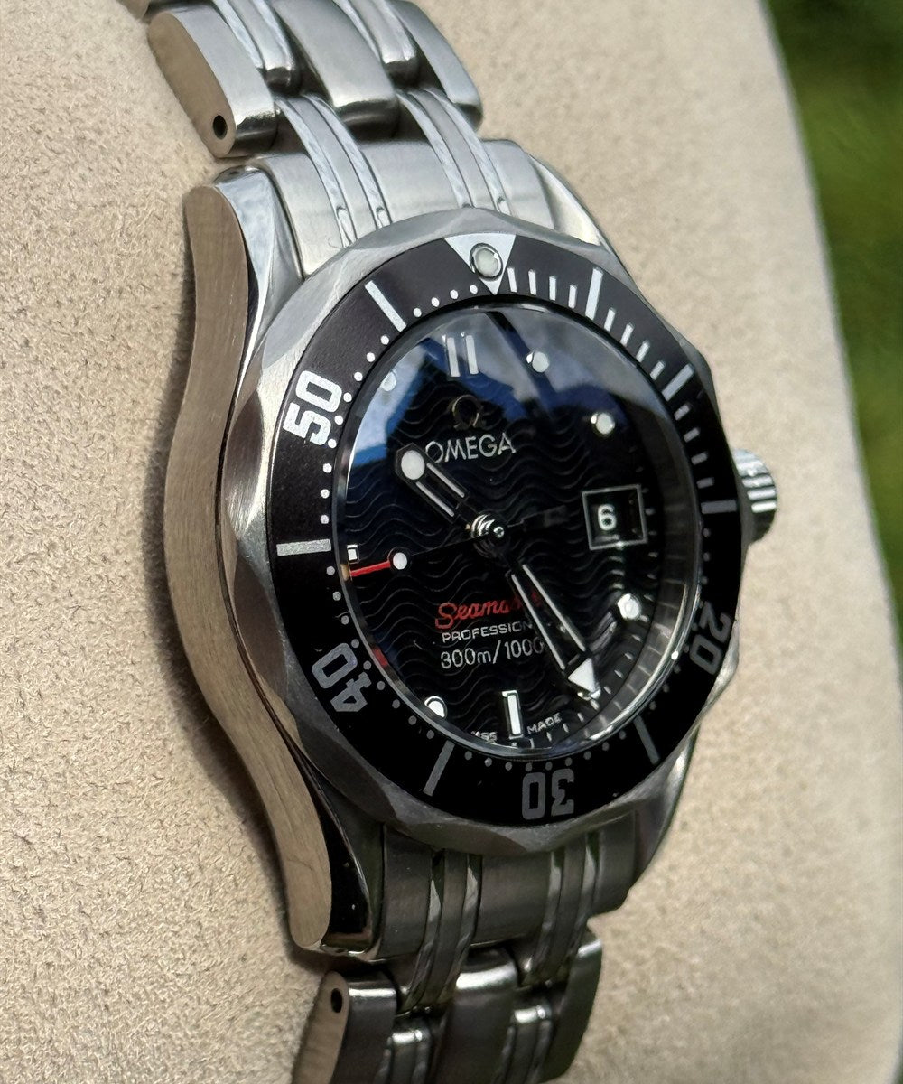 Omega Seamaster Diver 300 M - 212.30.28.61.51.001 - 28 mm - Schwarz
