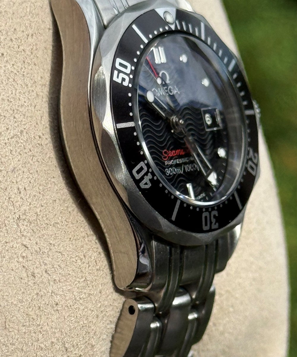 Omega Seamaster Diver 300 M - 212.30.28.61.51.001 - 28 mm - Schwarz