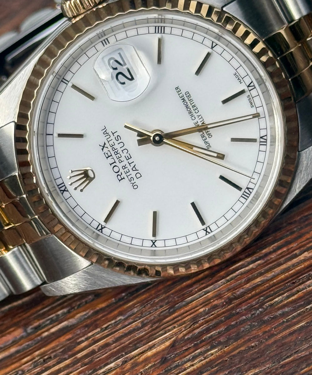 Rolex Datejust 36 - 16233 - Top Condition no stretch white dial