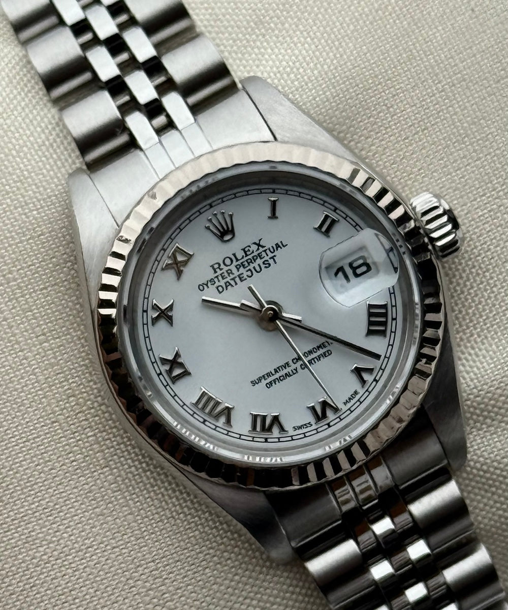 Rolex Lady-Datejust 79174 - Top Condition white dial no holes