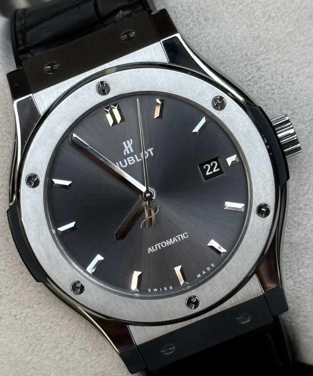 Hublot Classic Fusion Racing Grey - 542.NX.7071.LR - 42 mm - Grau