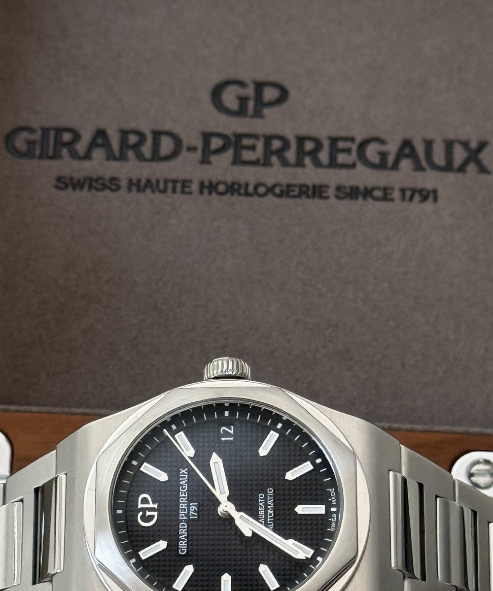 Girard Perregaux Laureato - 81010-11-634-11A - 42 mm - Schwarz
