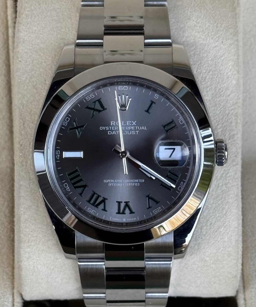 Rolex Datejust 41 126300 (Datejust glatte Lünette) - Excellent condition Fullset 2023