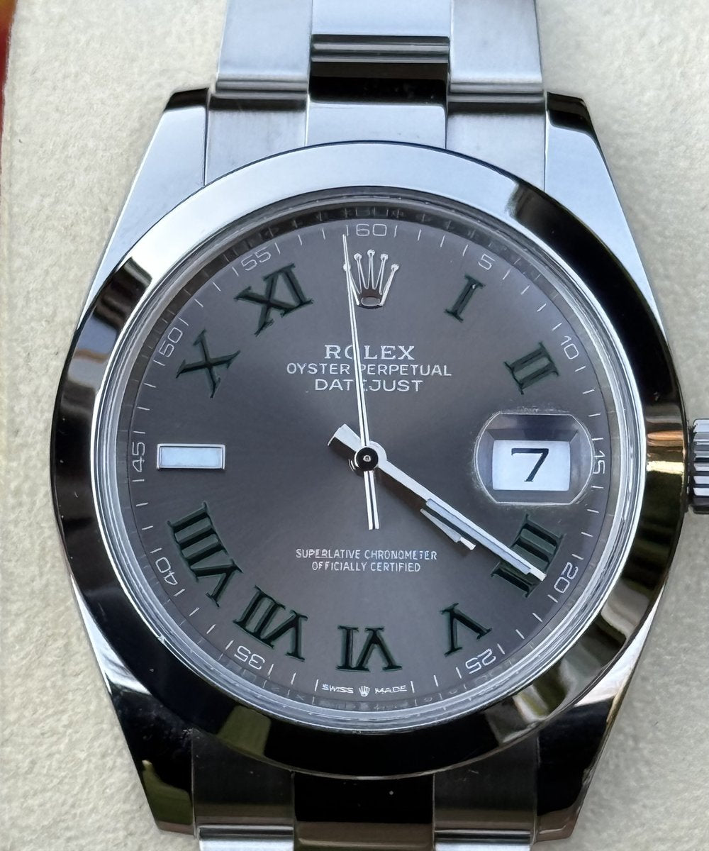Rolex Datejust 41 126300 (Datejust glatte Lünette) - Excellent condition Fullset 2023