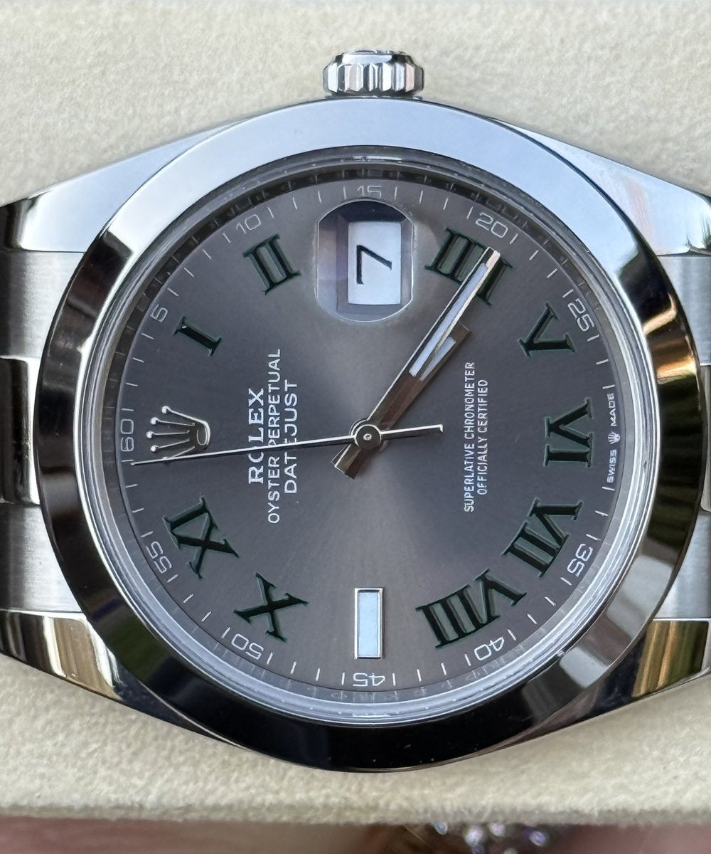 Rolex Datejust 41 126300 (Datejust glatte Lünette) - Excellent condition Fullset 2023