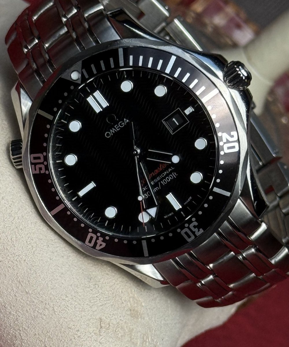Omega Seamaster Diver 300 M - 212.30.41 - Professional Quartz Top Condition 41mm