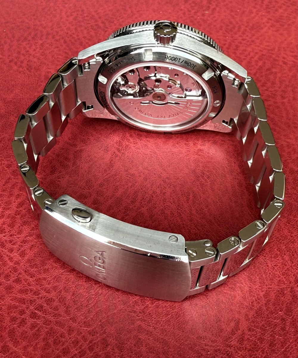 Omega Seamaster 300 - 41 mm - 233.30.41.21.01.001