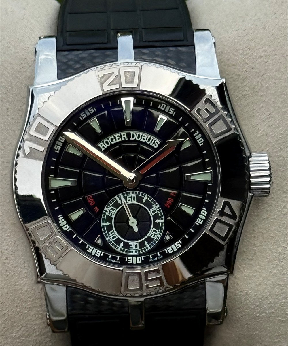 Roger Dubuis Easy Diver - SE40 - 40 mm - Schwarz
