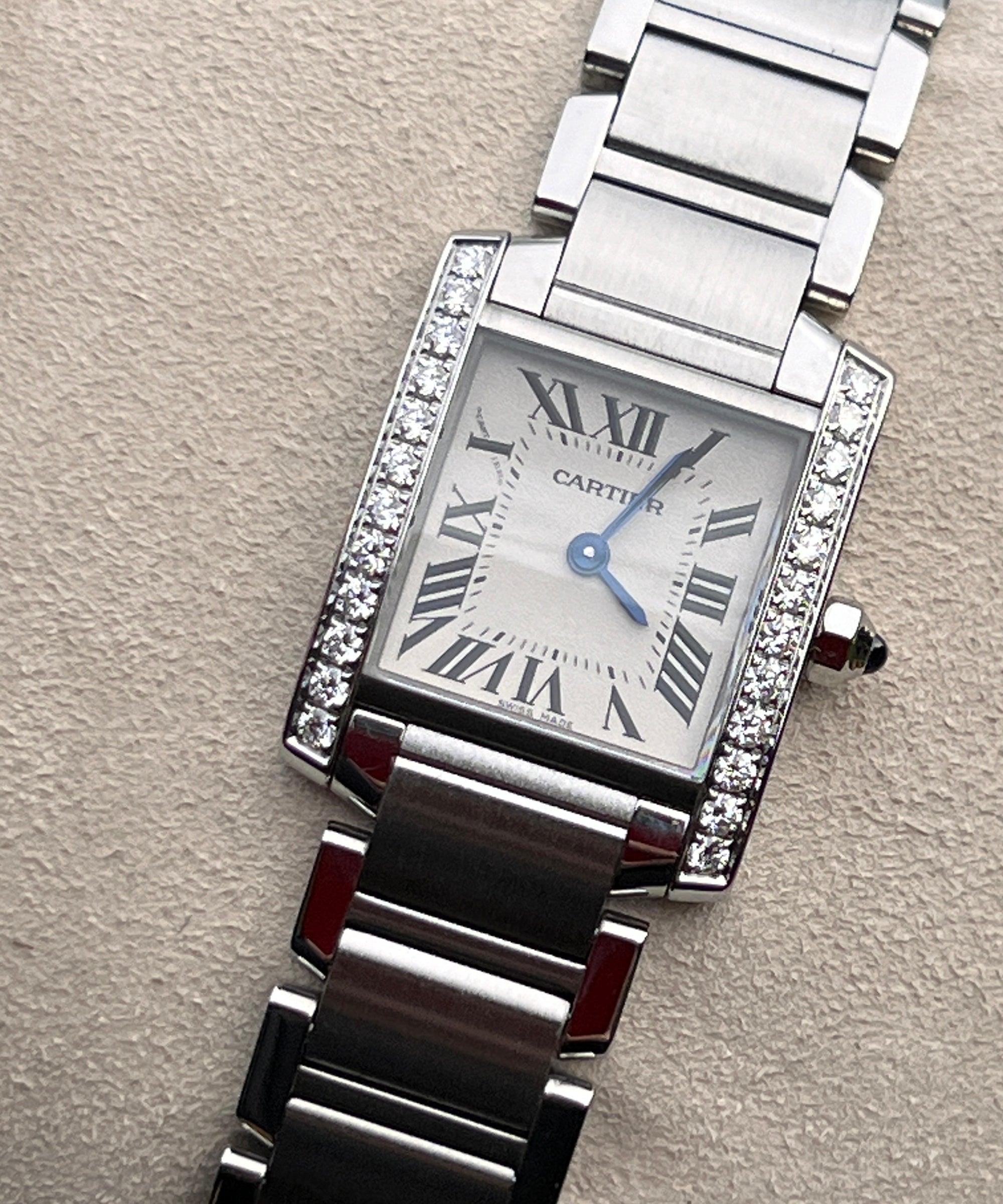 Cartier - Tank Française - W4TA0008 - 25.2 x 20.3 mm - factory diamonds